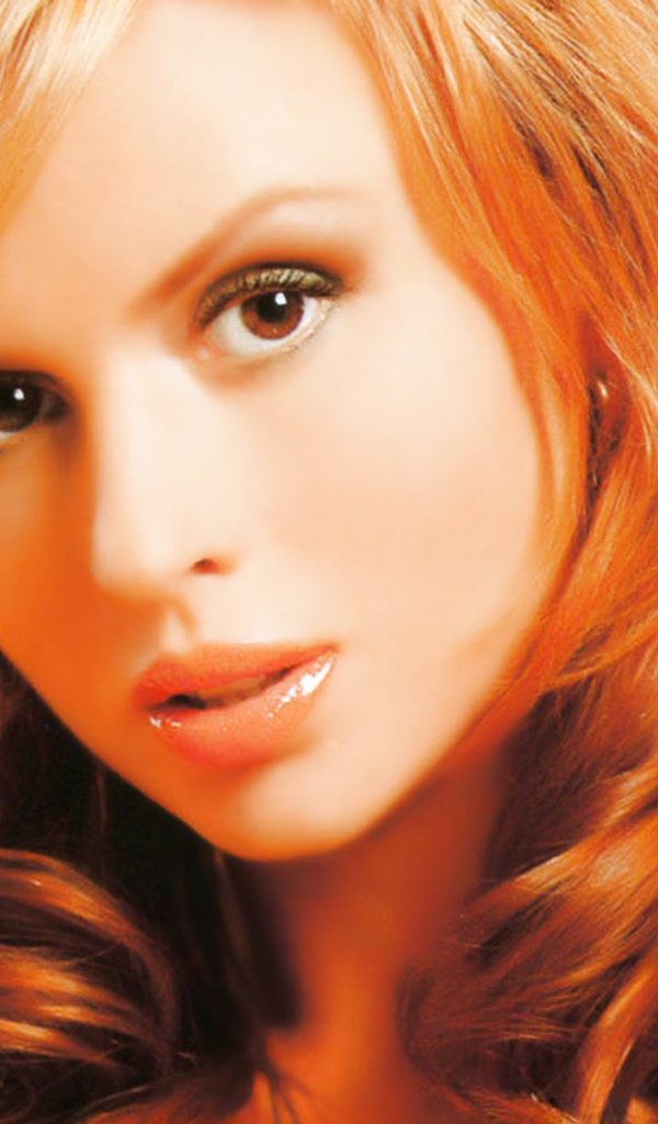 Известная модель Анна Семенович