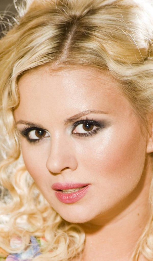 Возлюбленная Анна Семенович