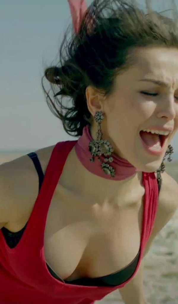 Очаровательная Сати Казанова