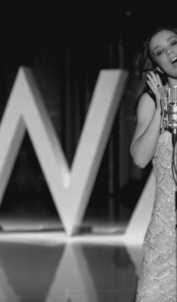 Популярная актриса Виктория Дайненко