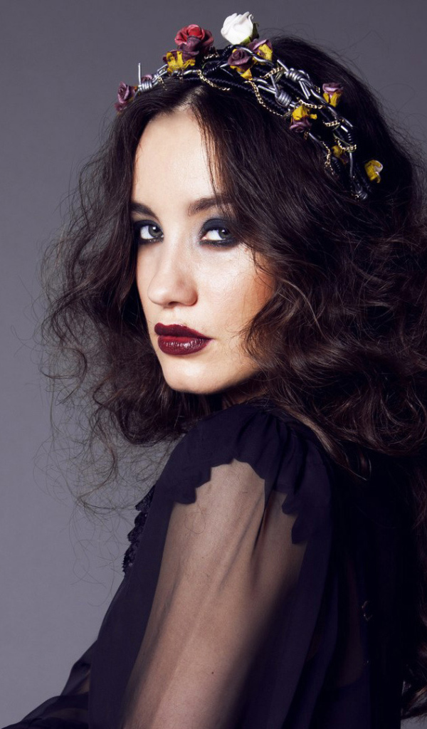 Кинозвезда Виктория Дайненко