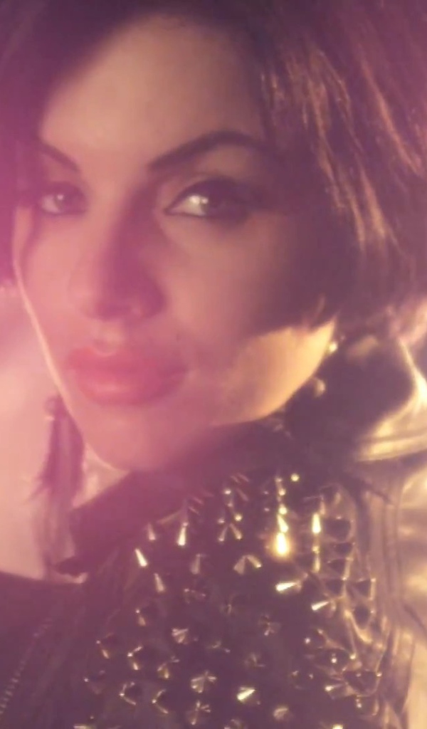 Красивая Юлия Волкова