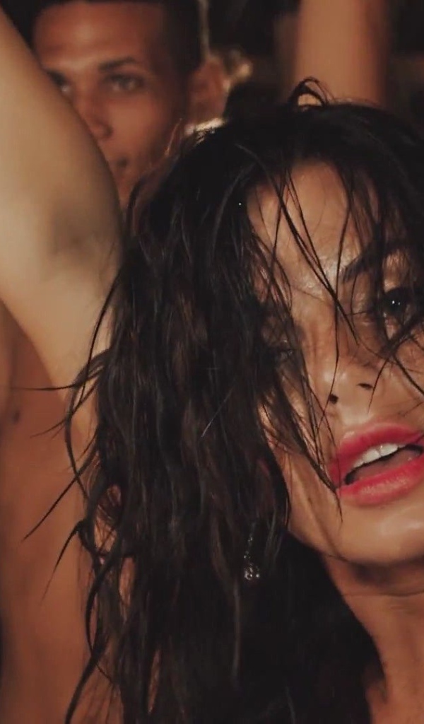 Очаровательная Юлия Волкова