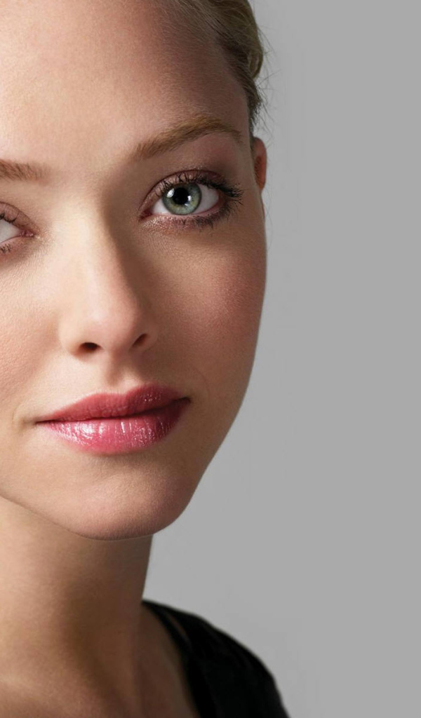 Прекрасная актриса Аманда Сайфред