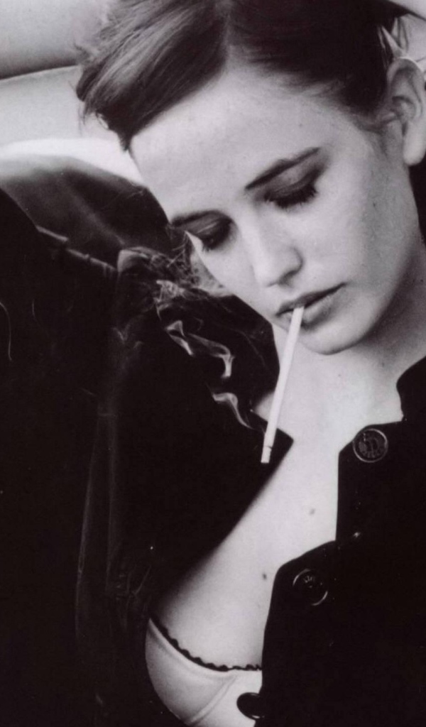 Известная звезда Ева Грин