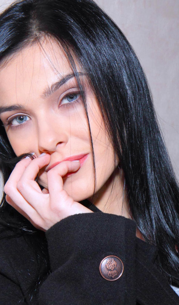 Популярная Елена Темникова