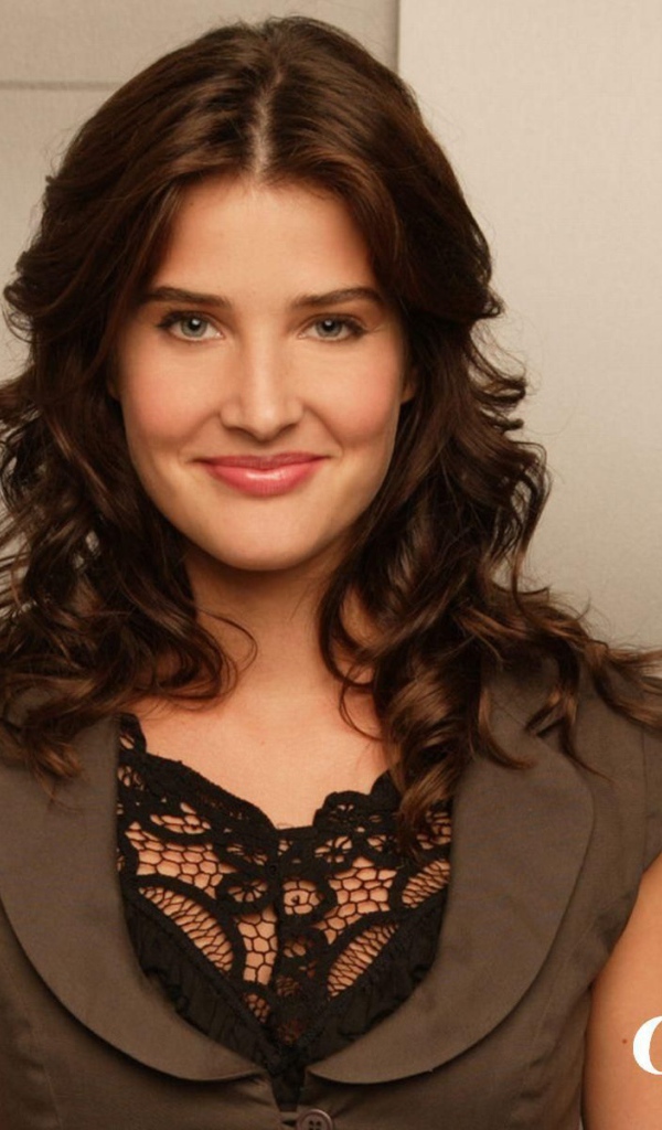 Прекрасная актриса Коби Смолдерс