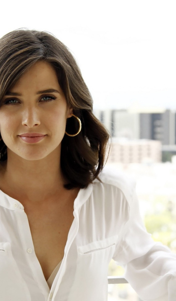 Кинозвезда Коби Смолдерс