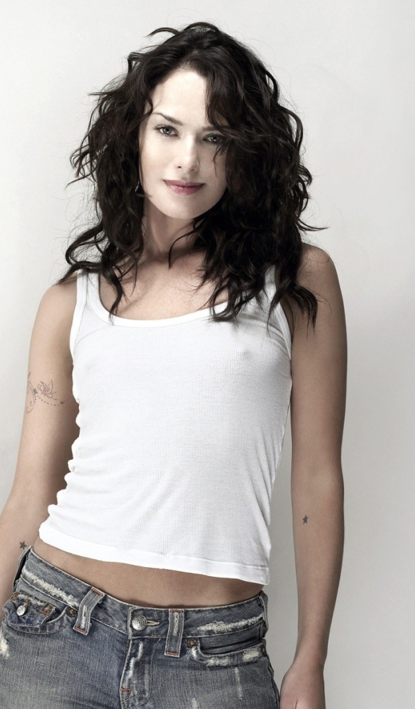 Красивая актриса Лина Хиди