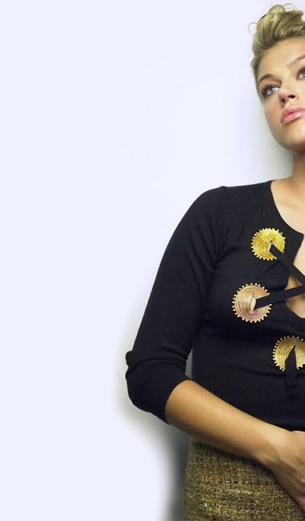 Популярная Мари Авгеропулос