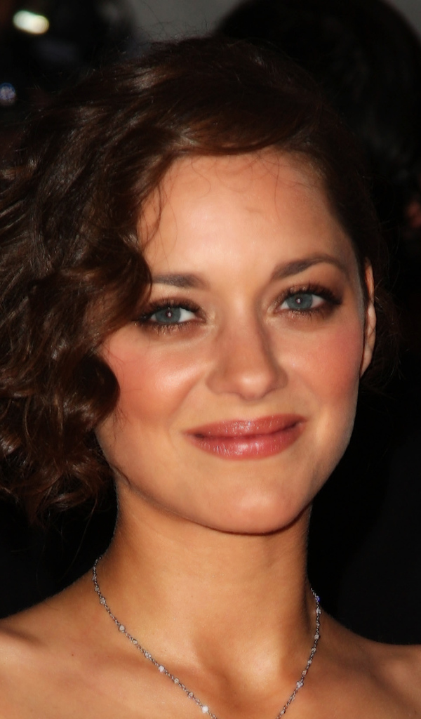 Очаровательная Марион Котийяр