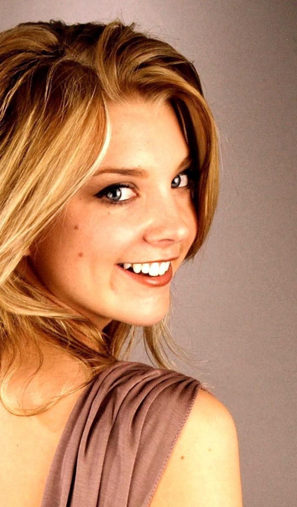 Знаменитая актриса Натали Дормер