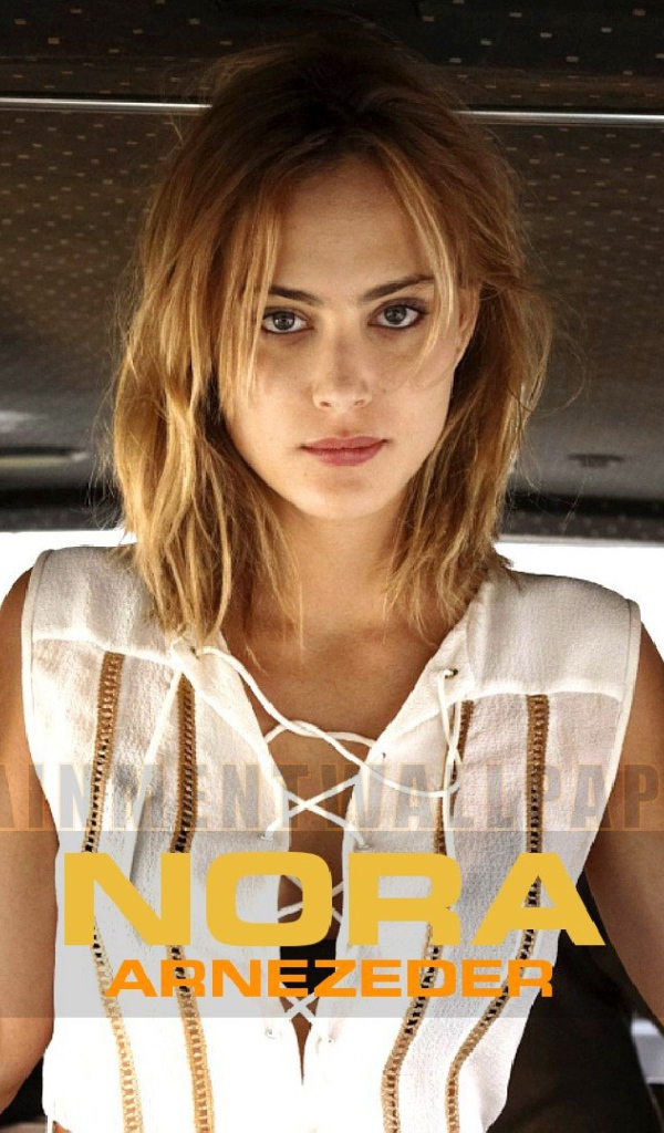 Красивая Нора Арнезедер