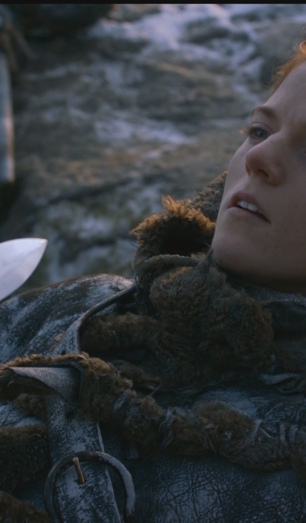 Популярная Роуз Лесли