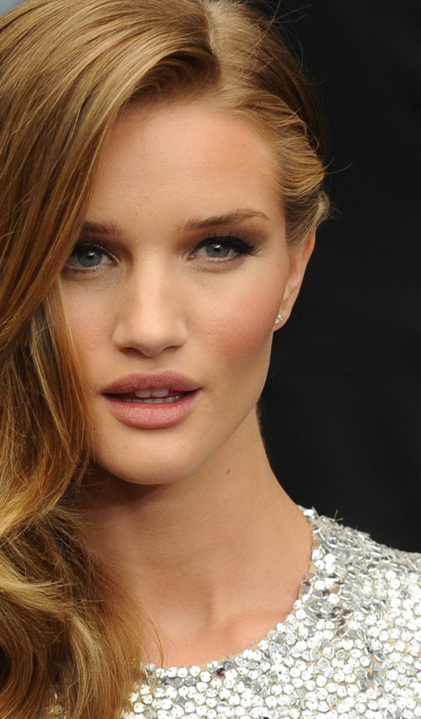 Популярная супермодель Роузи Хантингтон-Уайтли