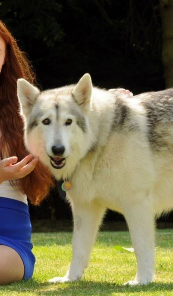 Прекрасная актриса Софи Тернер