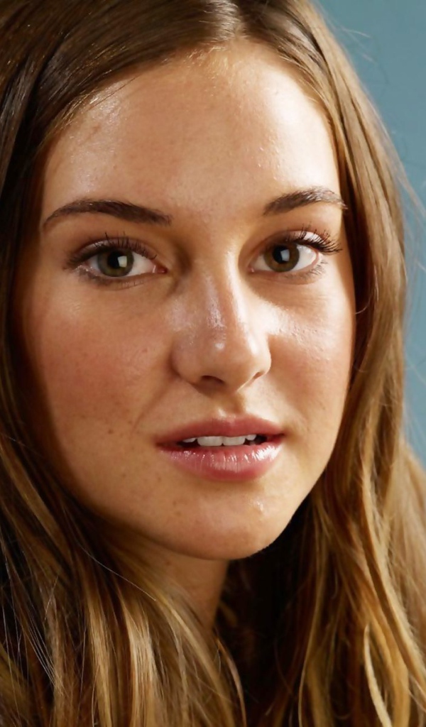 Красивая Шейлин Вудли