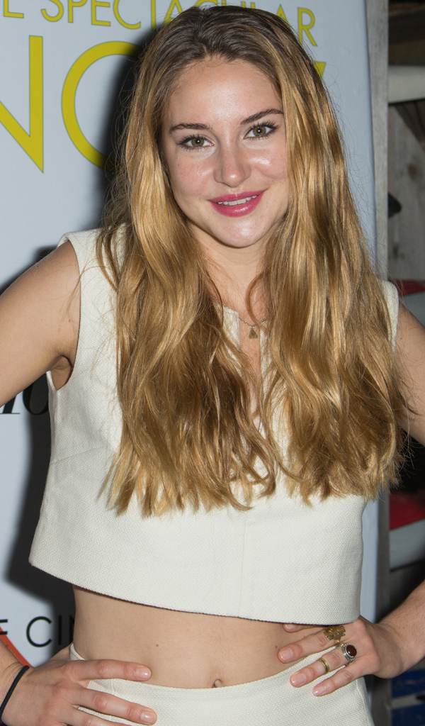 Известная модель Шейлин Вудли