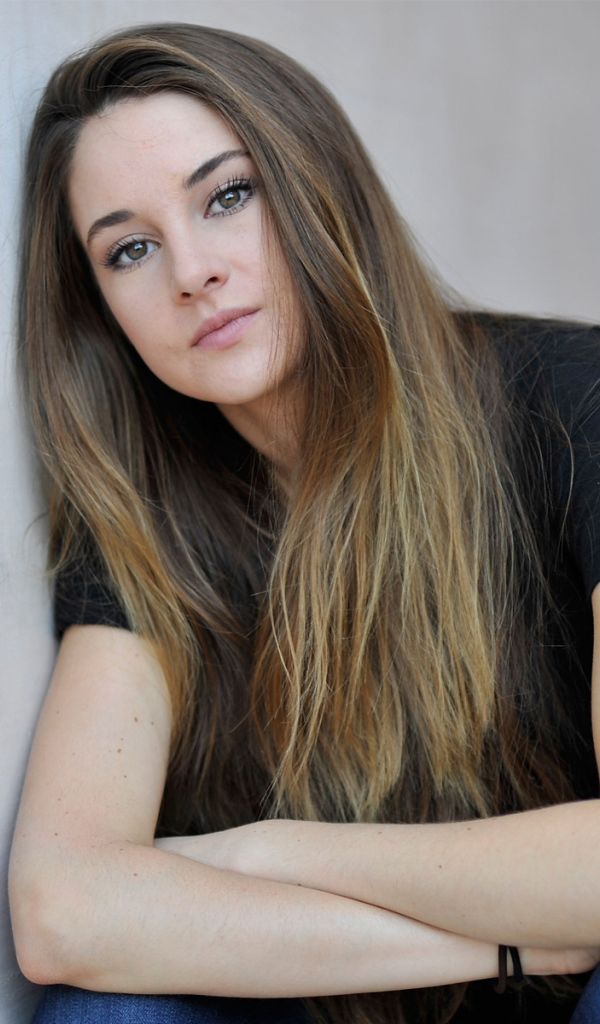 Очаровательная модель Шейлин Вудли