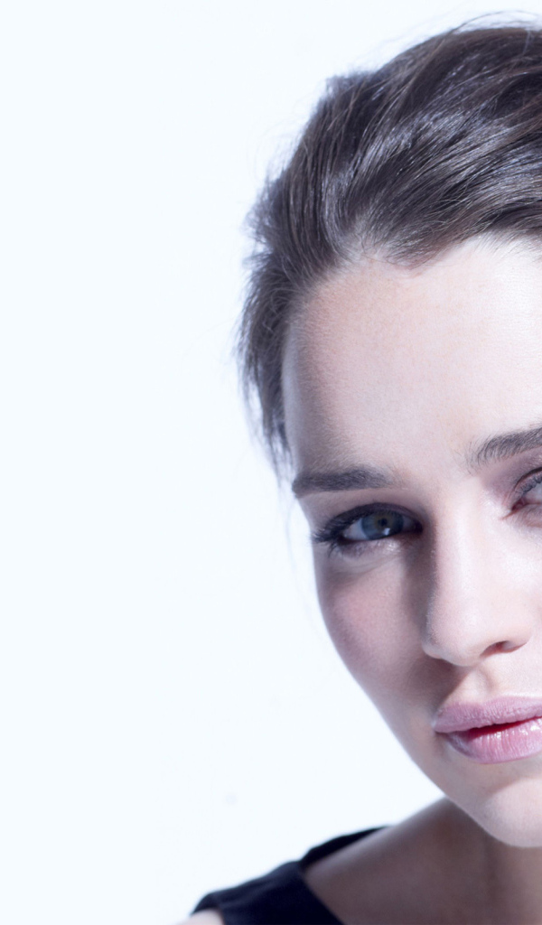 Супермодель Эмилия Кларк