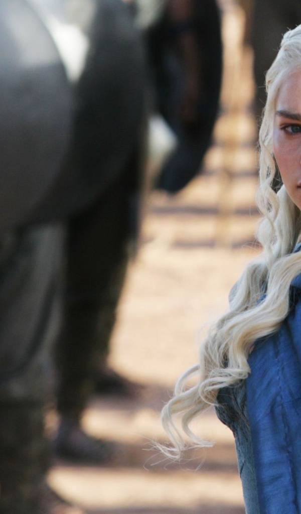 Красивая актриса Эмилия Кларк