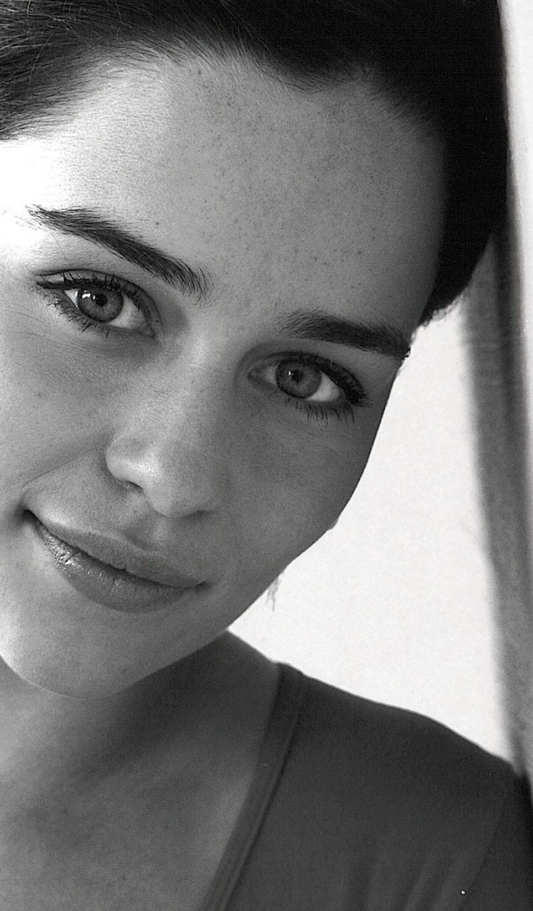 Популярная модель Эмилия Кларк