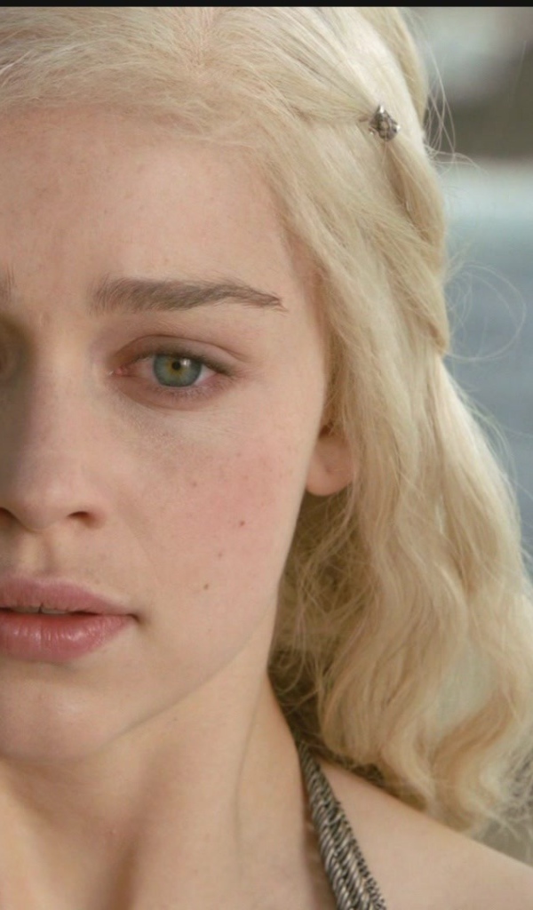 Кинозвезда Эмилия Кларк