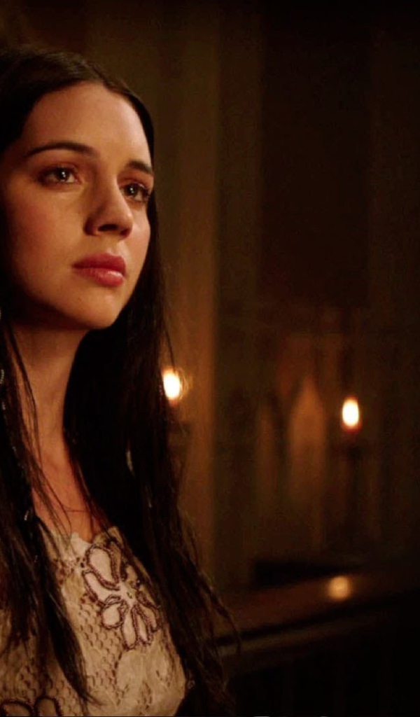 Очаровательная модель Аделаида Кэйн