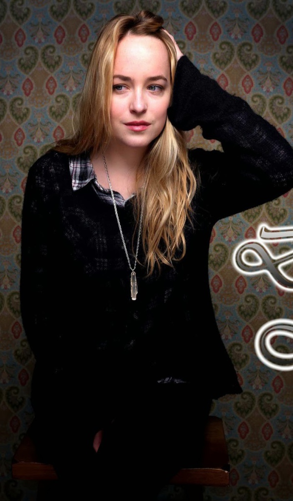 Популярная актриса Дакота Джонсон