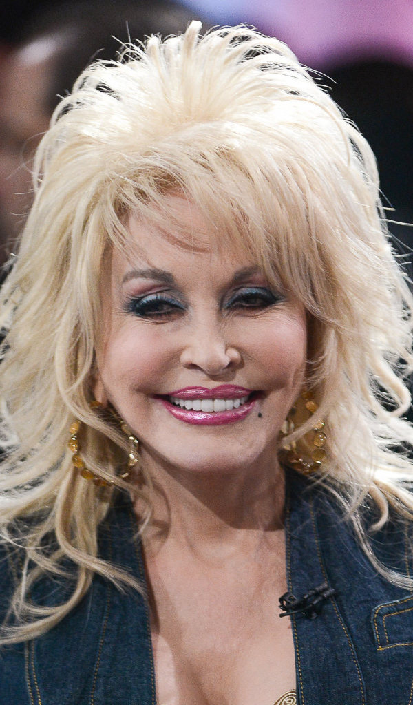 Модель Долли Партон