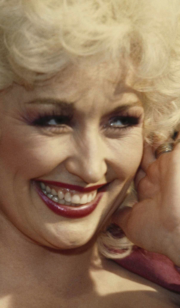 Супермодель Долли Партон