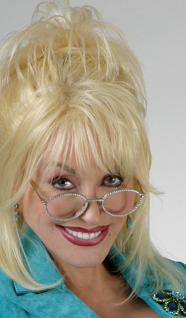 Кинозвезда Долли Партон