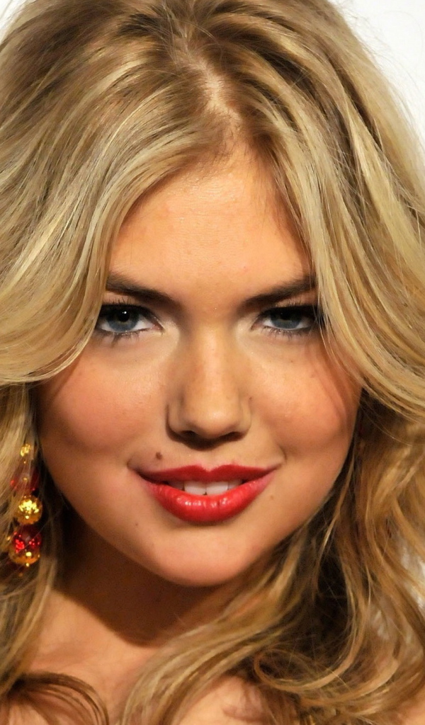 Очаровательная модель Кейт Аптон