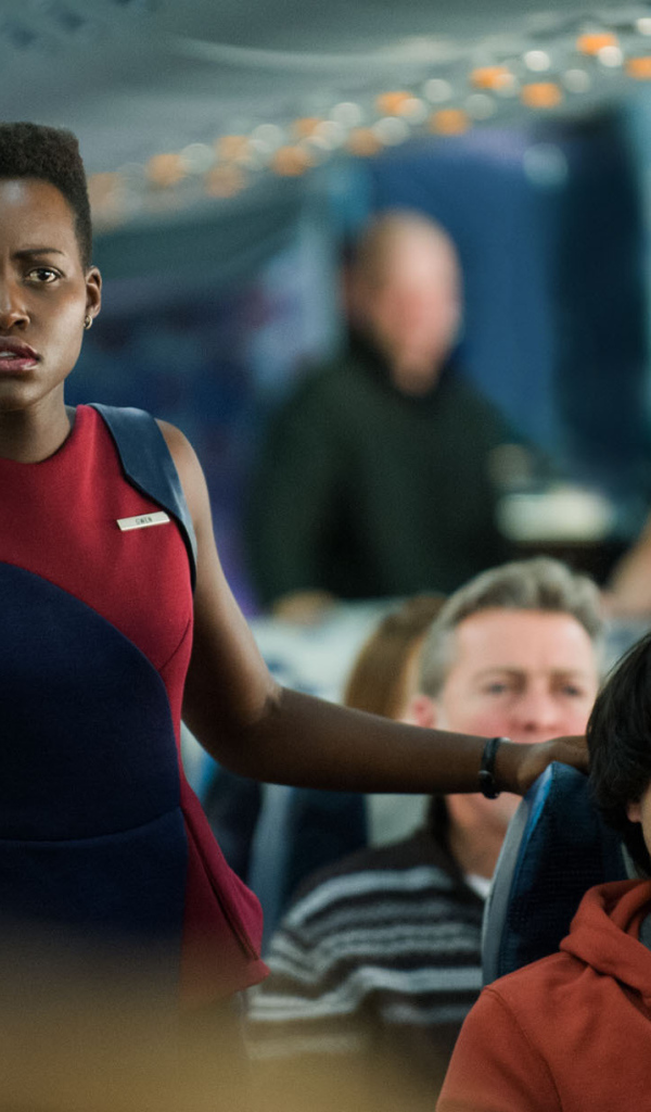 Очаровательная Лупита Нионго