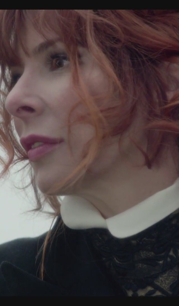 Красивая Милен Фармер