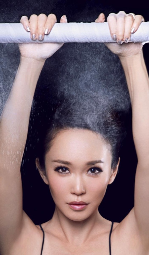 Знаменитая Фэнн Вонг