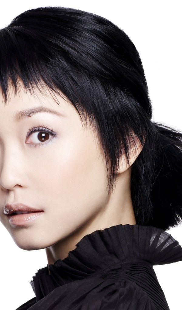 Популярная супермодель Фэнн Вонг