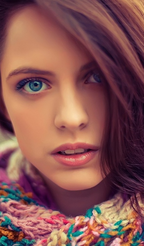 Голубоглазая девушка