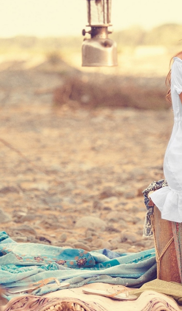 Девушка на пляже