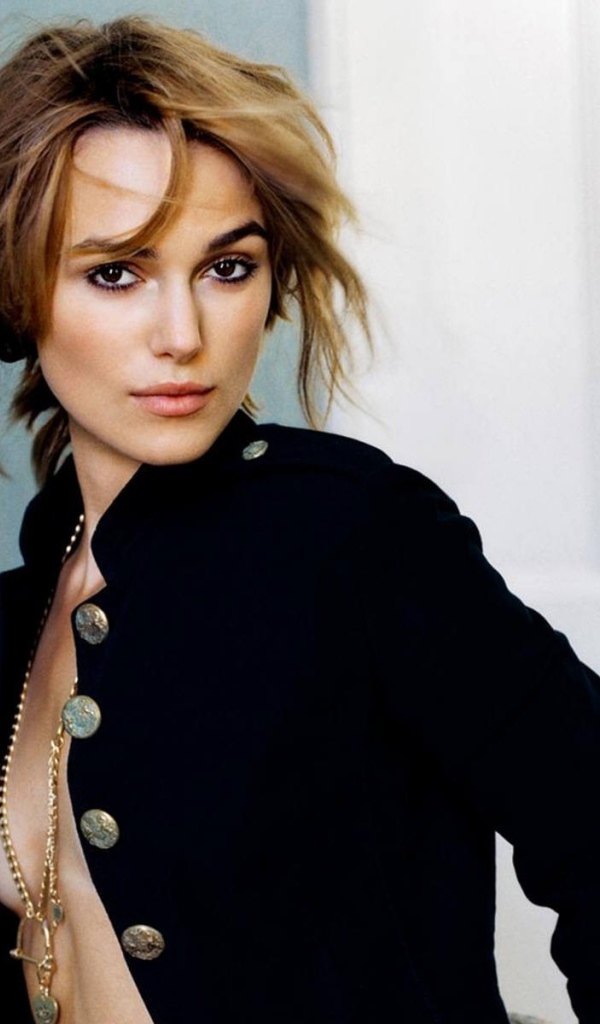 Кера Книгтхлей модель