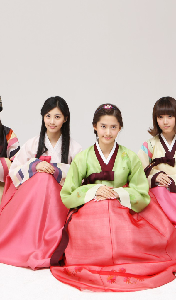 Корейские девушки в юбках