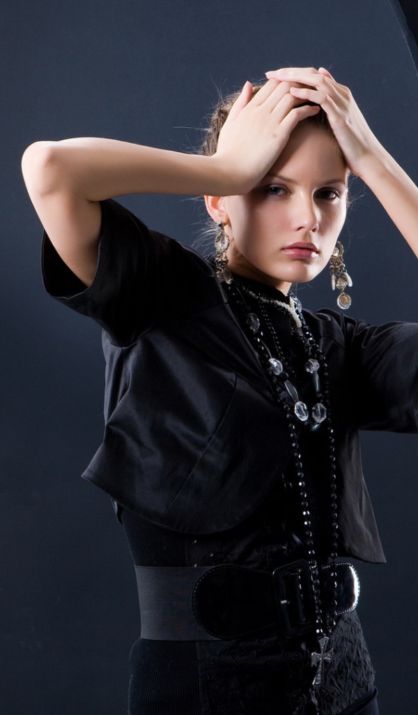 Девушка в фото салоне