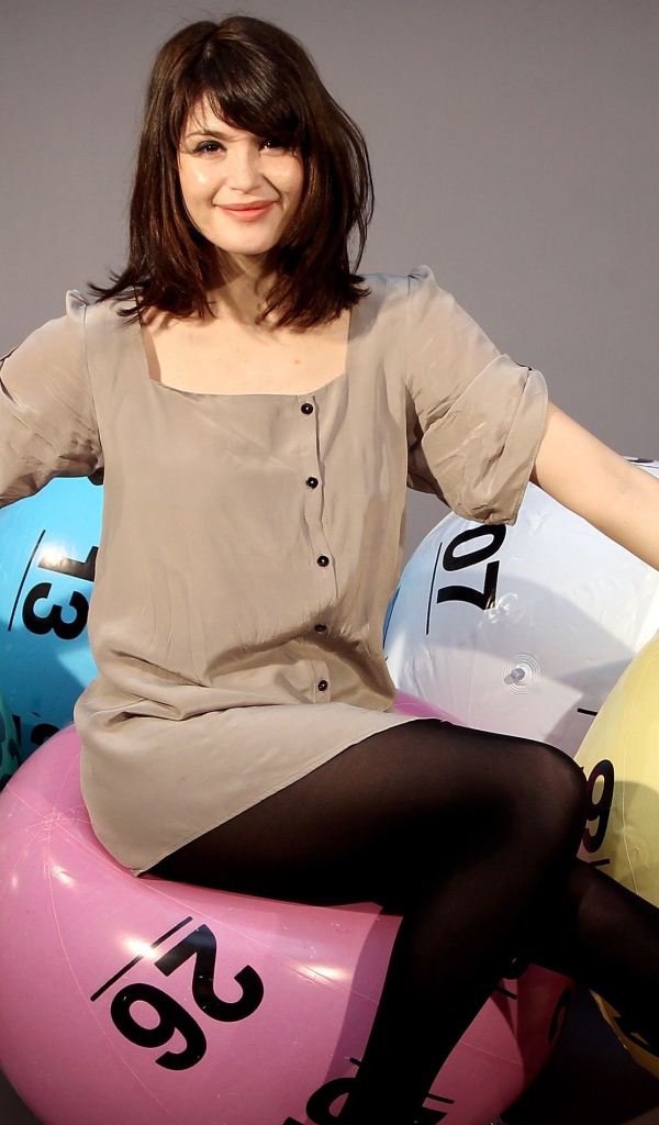 Жемма Артертон модель