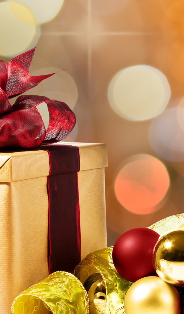 Подарок в коробке