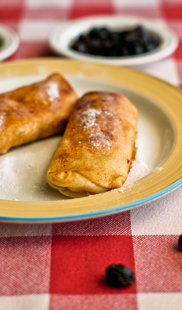 Блины с черносливом на Масленицу