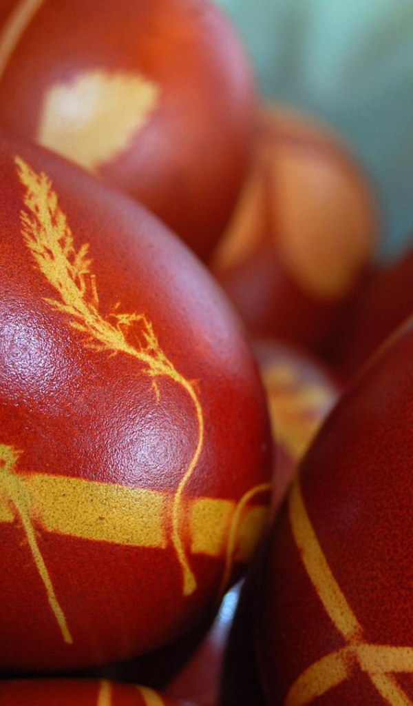 Красивый узор на яйцах на Пасху