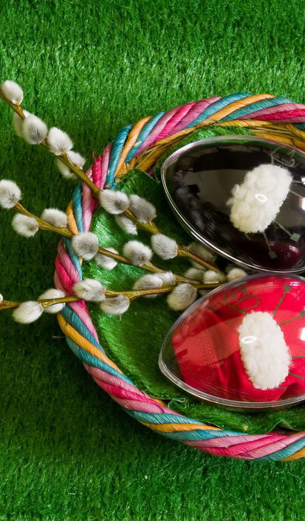 Яйца и мимоза на Пасху