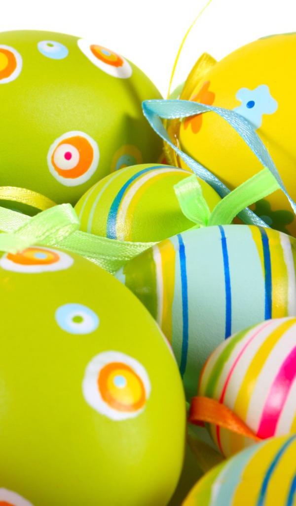Раскрашенные яйца на Пасху