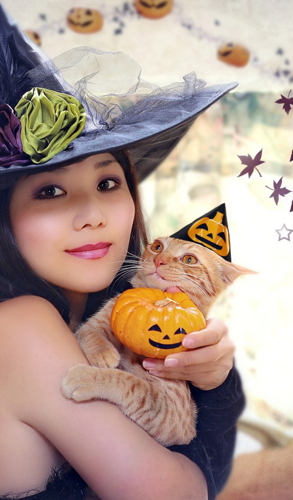 Девушка в праздничном костюме