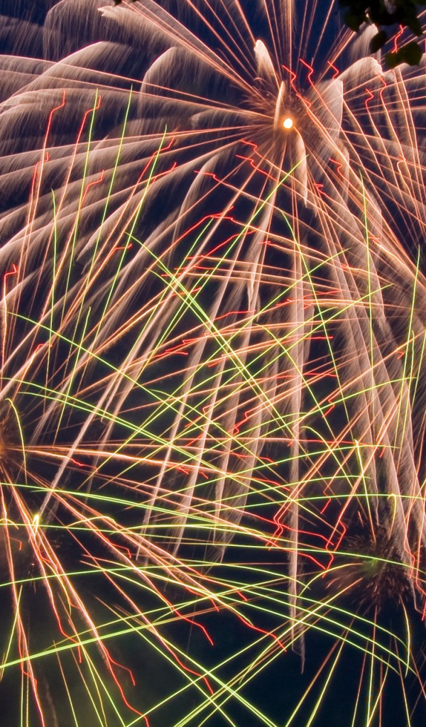 Салют в День Победы 9 мая